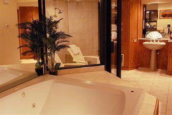 Sybaris Pool Suites Mequon Brown Deer Exterior foto